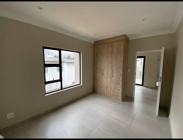 4 BEDROOM FREESTANDING FOR SALE IN MONTANA